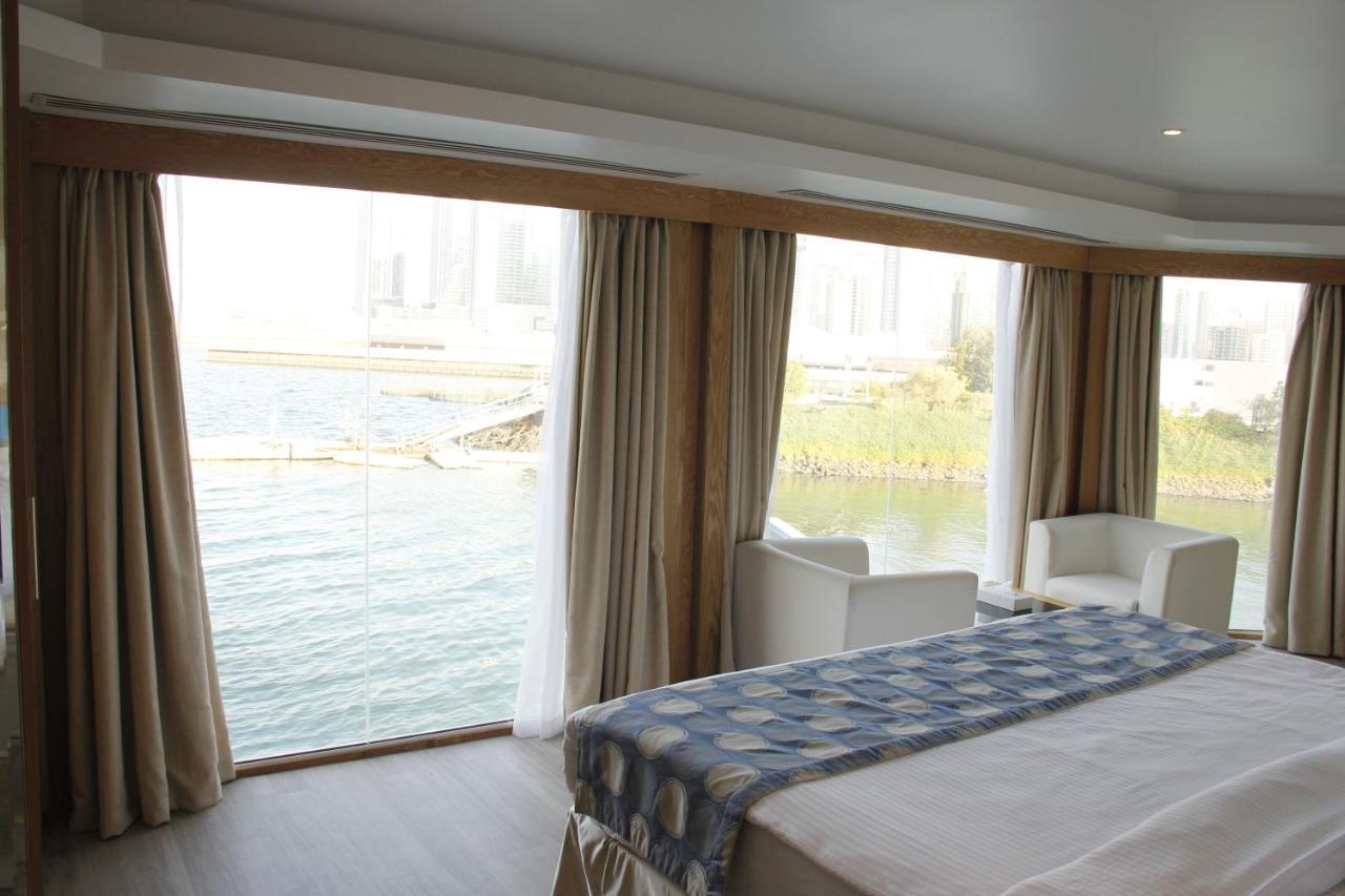 C Hotel Manama Extérieur photo